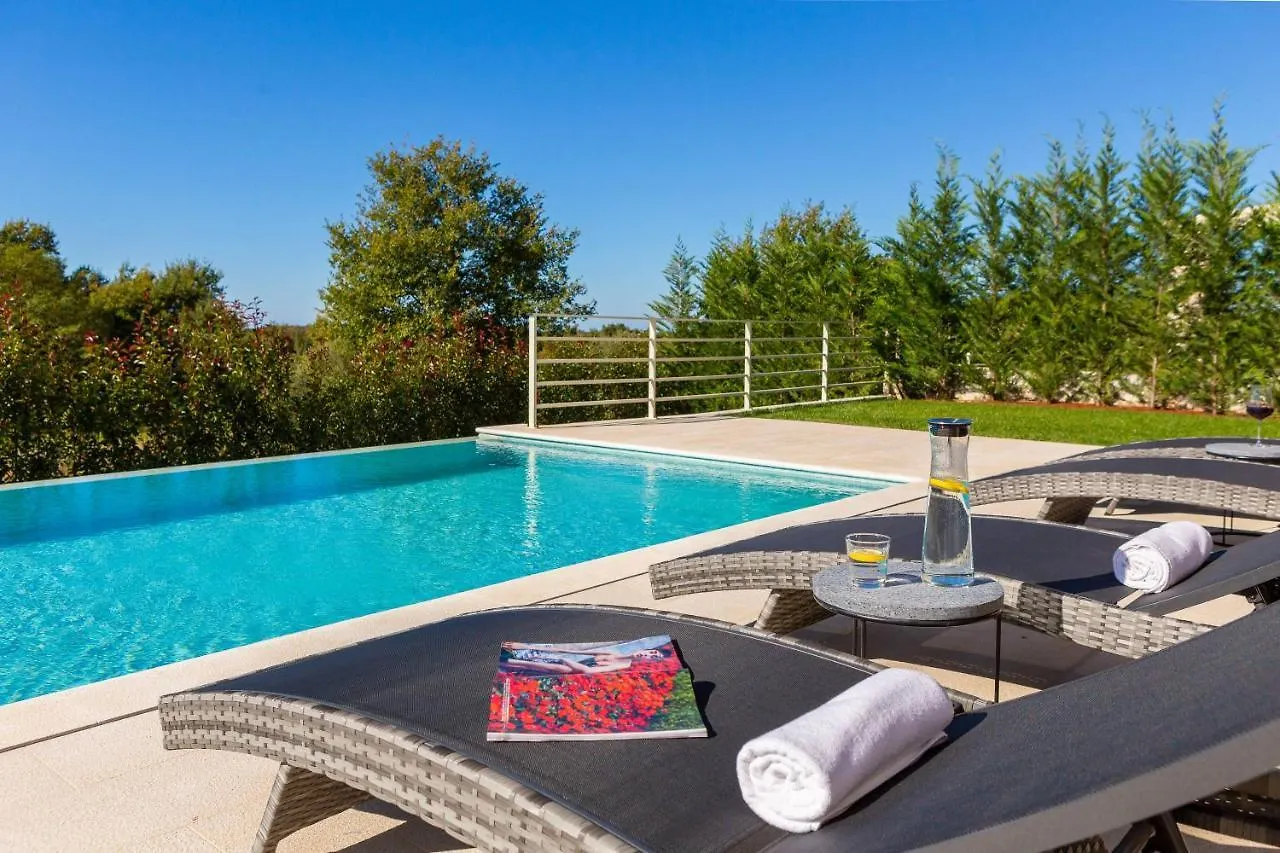 Villa Celeste By Ilc Brtonigla